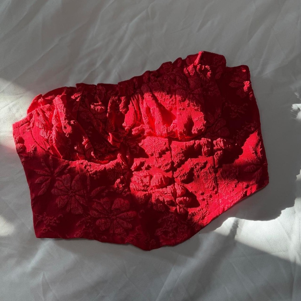 Red Floral Bandeau Top Strapless Ruffle Rose Texture Crop XS